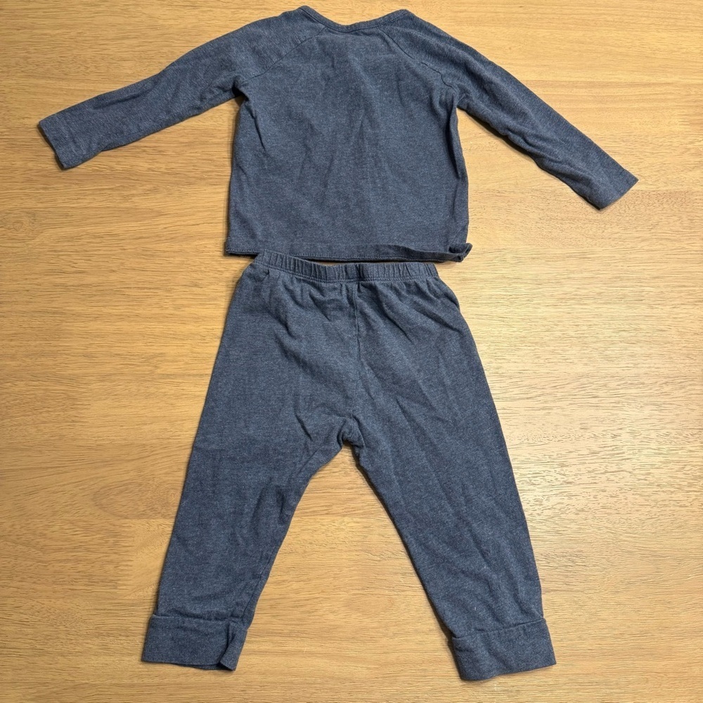 GAP blue pajama set 12-18M - Picture 2 of 6
